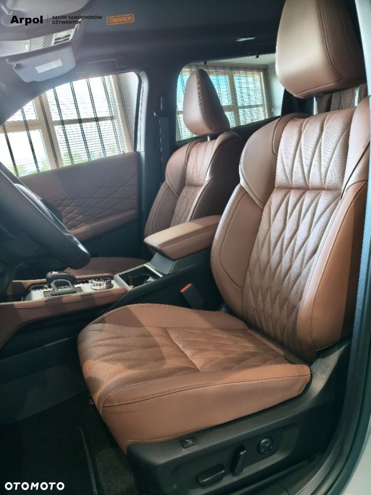 Mitsubishi Outlander Instyle Plus - 10