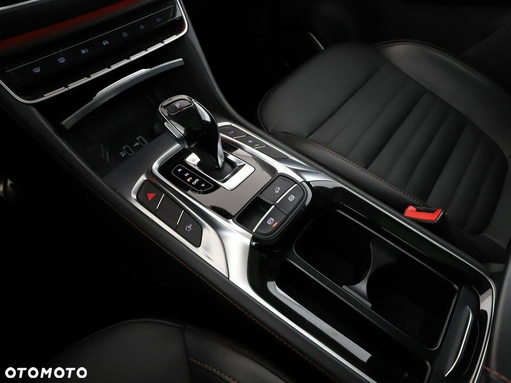 MG HS 1.5T-GDI Luxury - 30