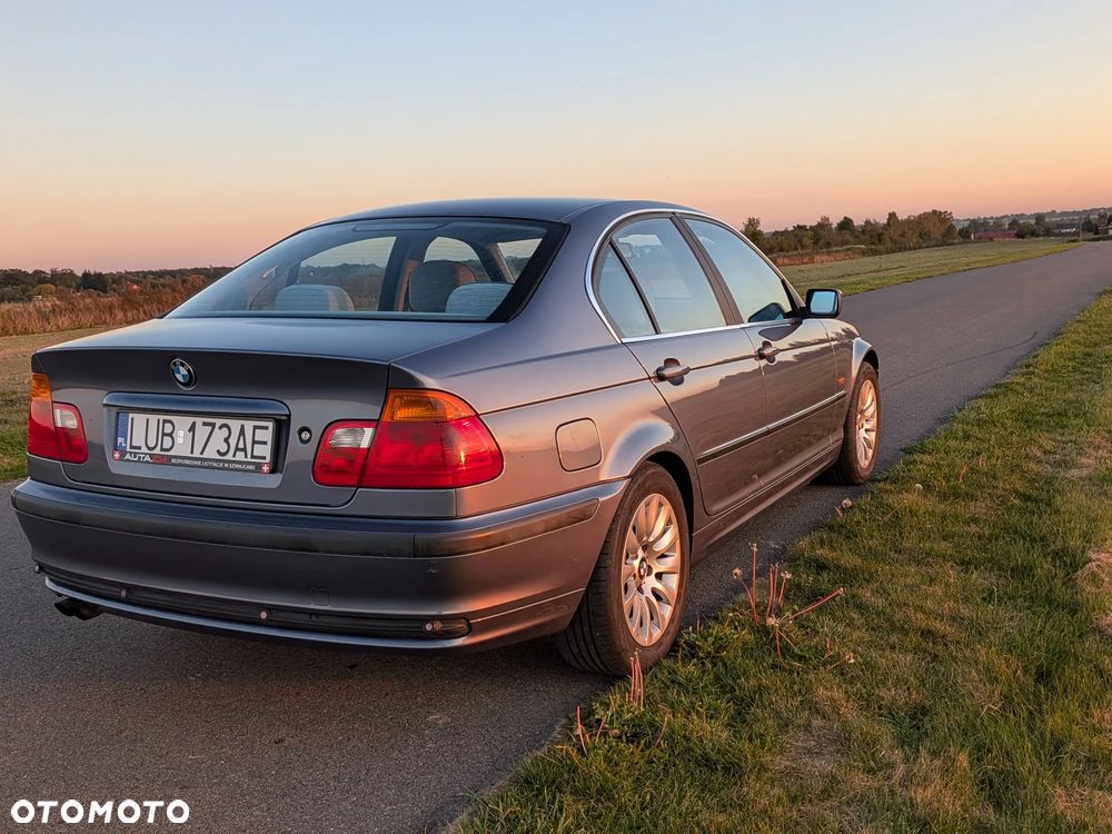 BMW Seria 3 - 11