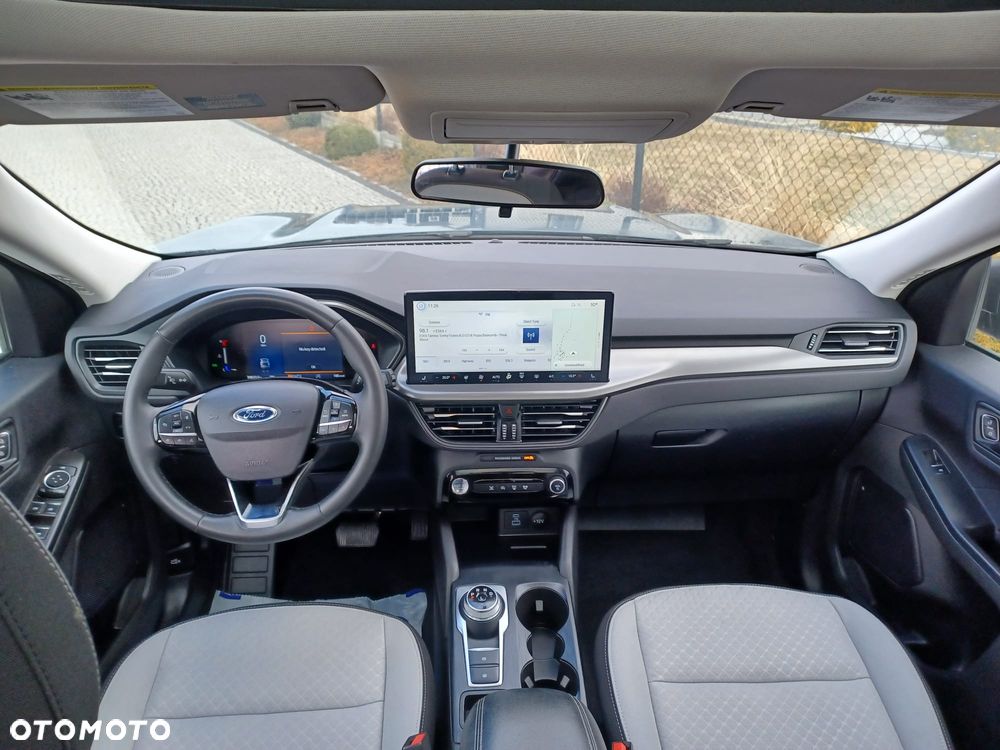 Ford Kuga - 16