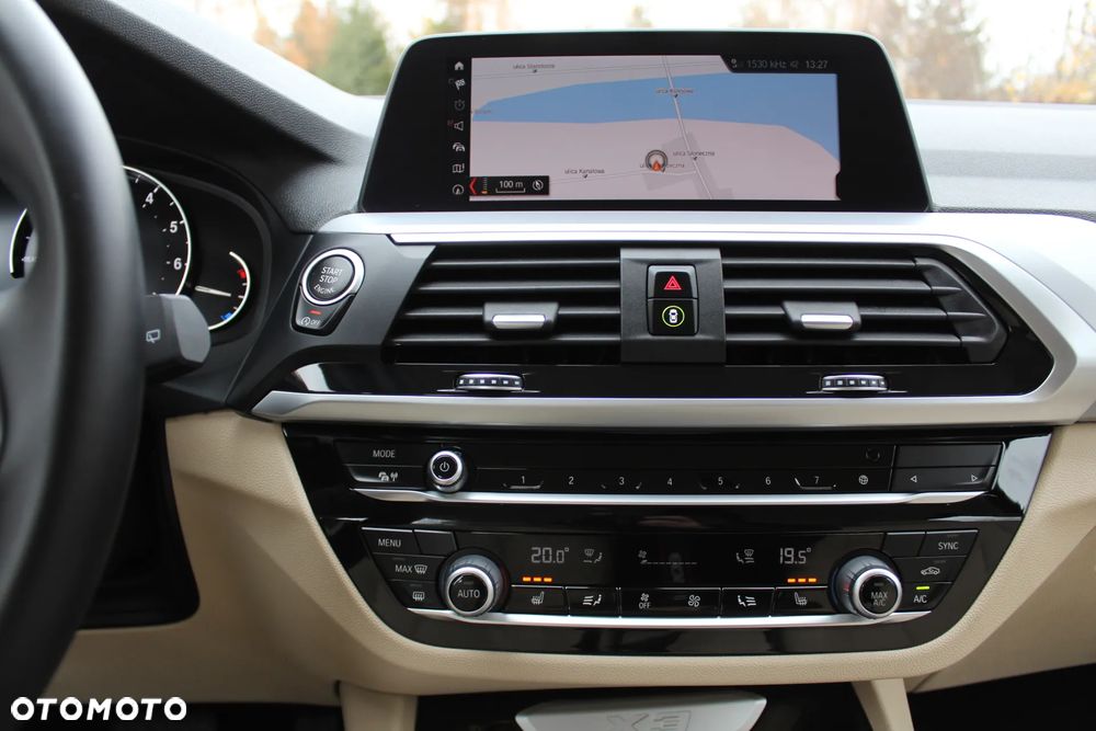 BMW X3 xDrive20i - 25