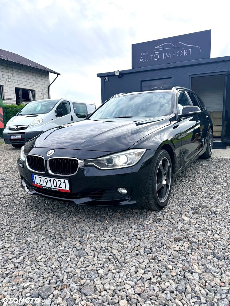 BMW Seria 3 330d xDrive Sport-Aut - 19