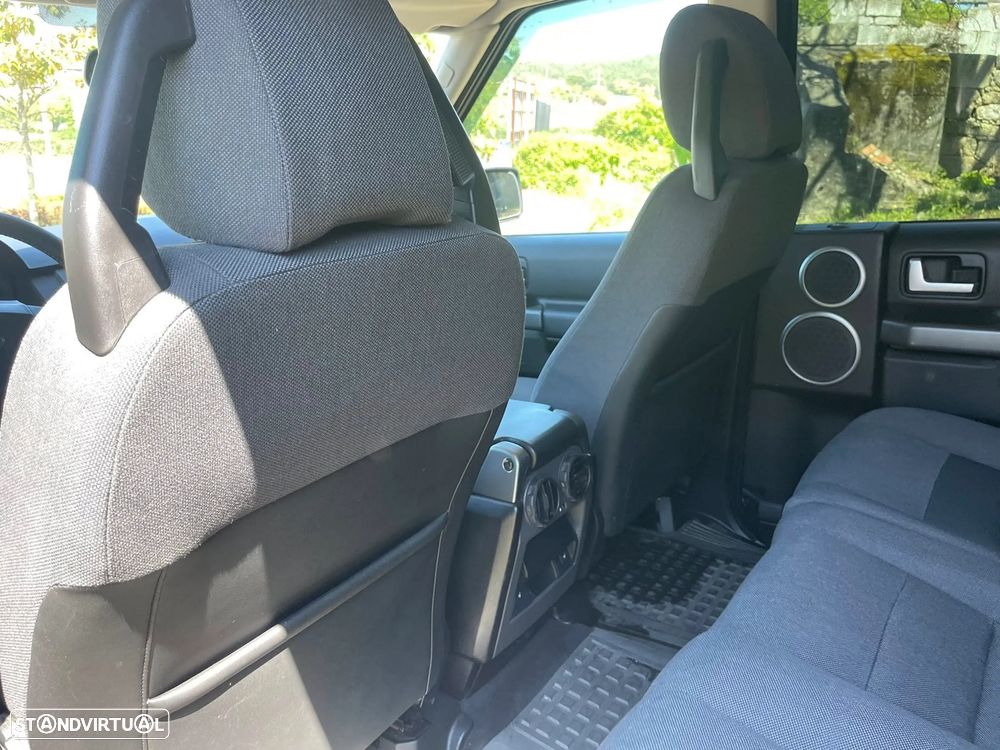 Land Rover Discovery 3 2.7 TD V6 SE - 23