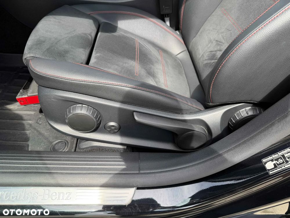 Mercedes-Benz CLA 250 4-Matic AMG Line 7G-DCT - 19