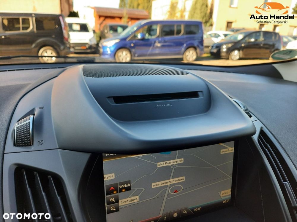 Ford Kuga 1.5 EcoBoost 2x4 Titanium - 22