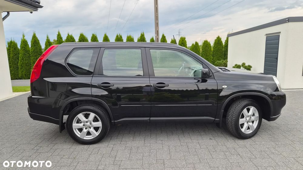 Nissan X-Trail 2.0 dCi 4x4 DPF XE - 28