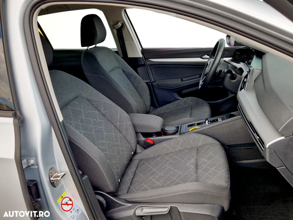 Volkswagen Golf 1.0 eTSI DSG MHEV Life - 14