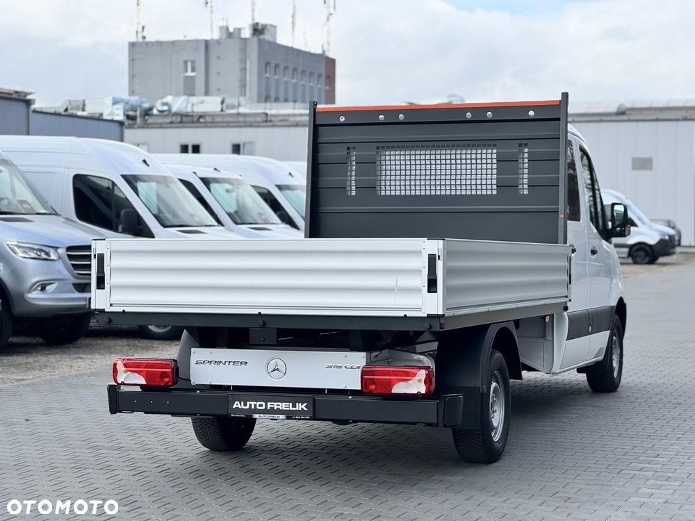 Mercedes-Benz Sprinter - 6