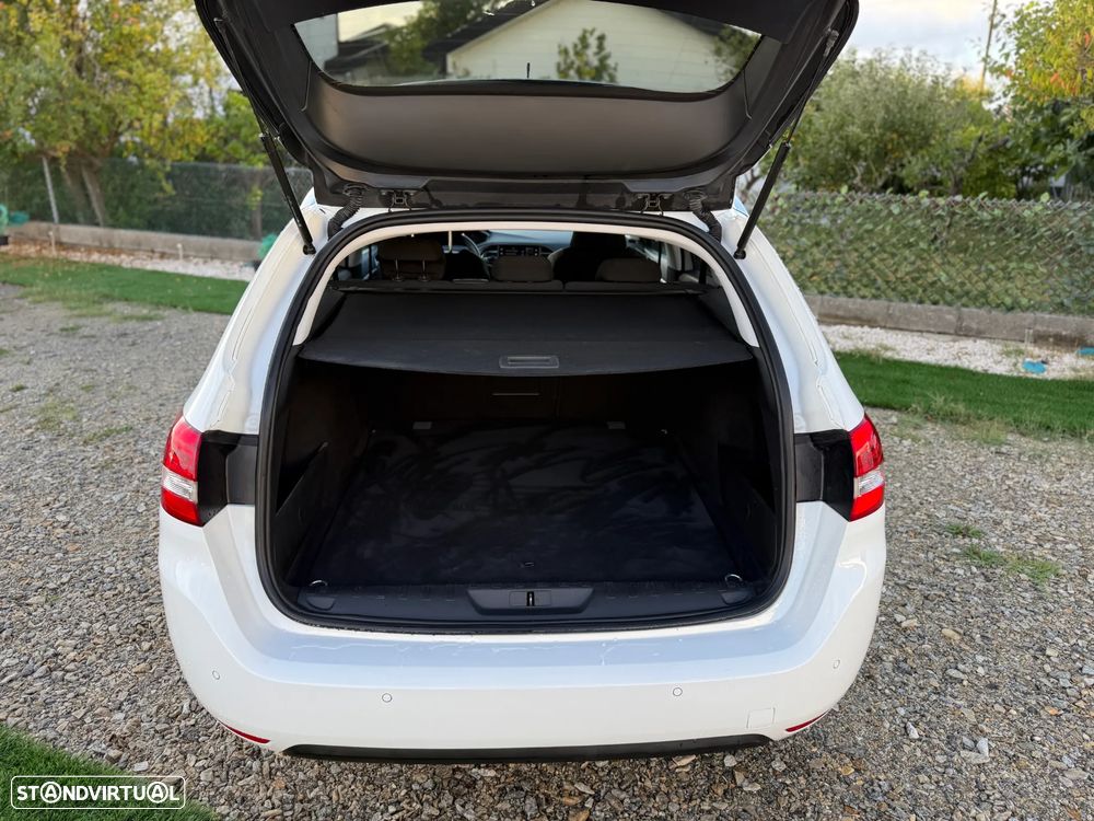 Peugeot 308 - 9