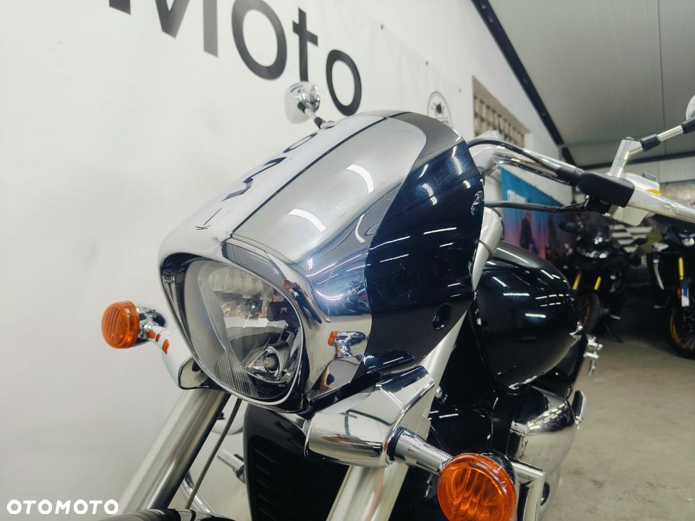 Suzuki Intruder - 19