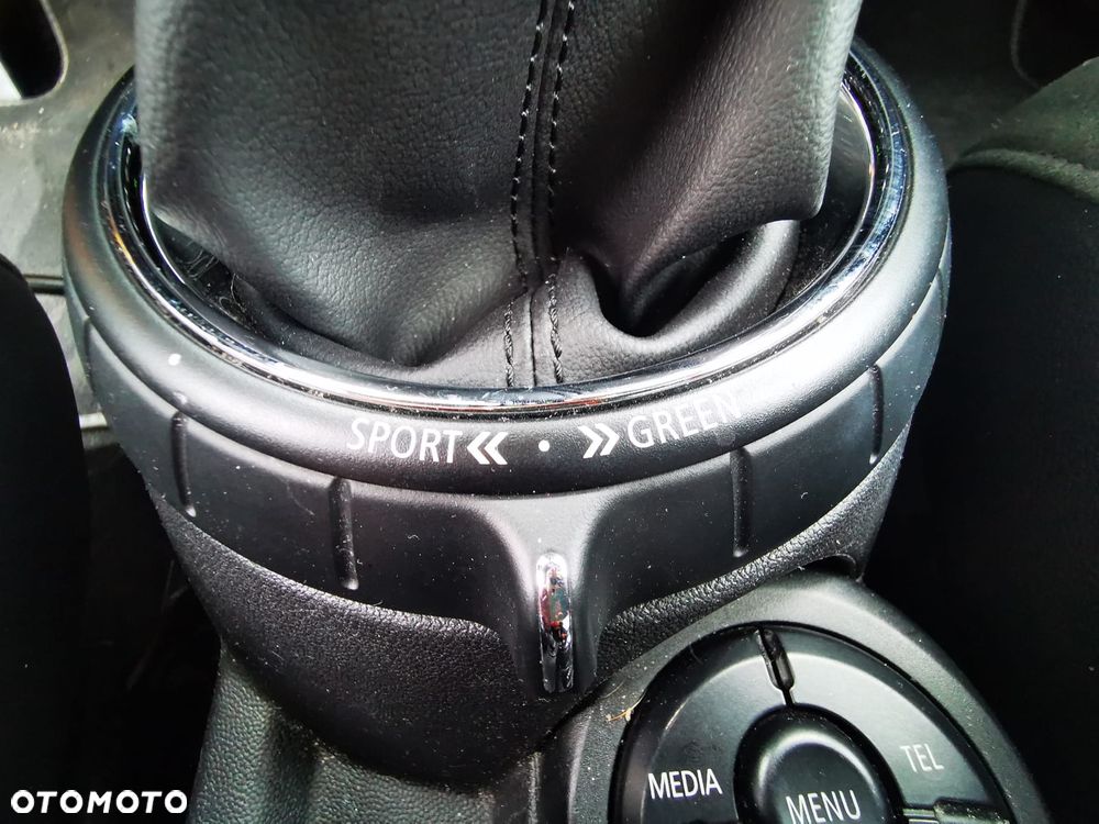 MINI Cooper Standard - 7