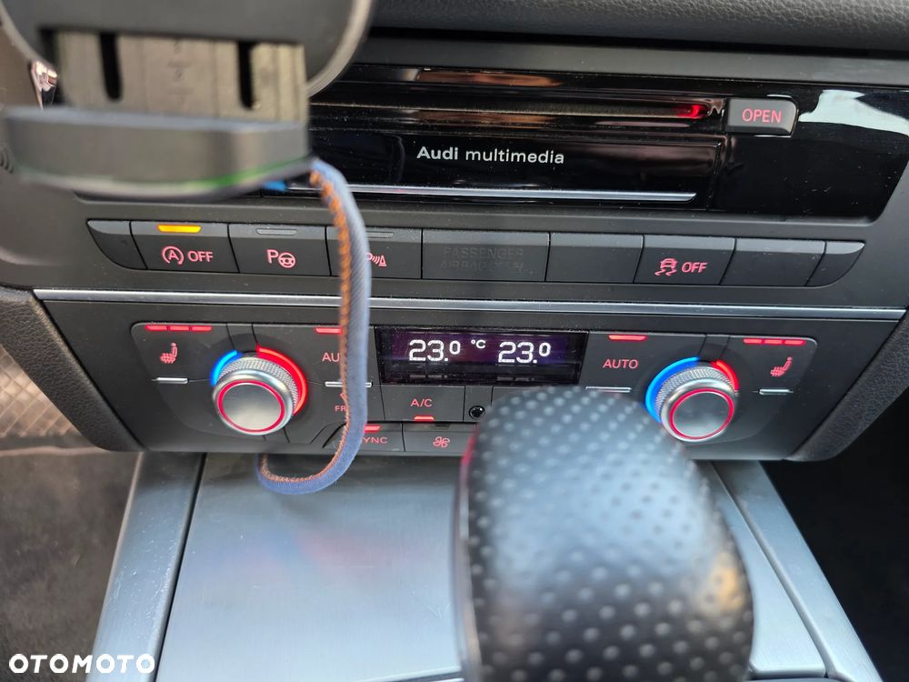Audi A6 Avant 3.0 TDI quattro S tronic - 15