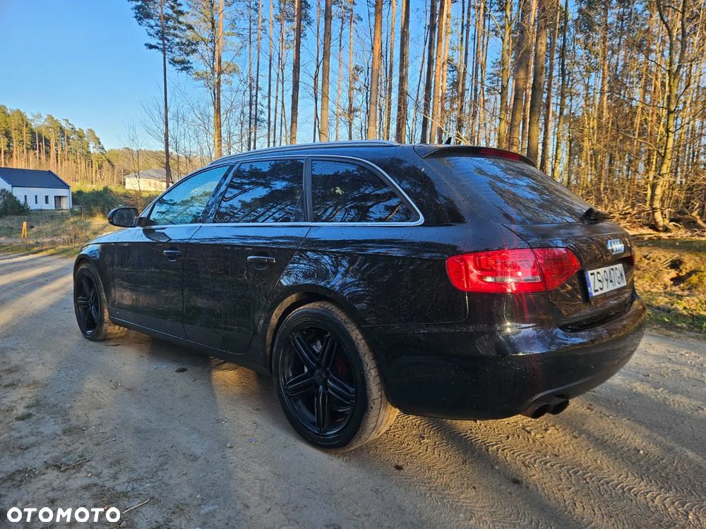 Audi A4 Avant - 4