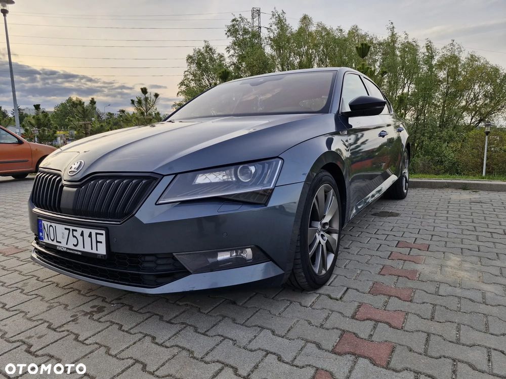 Skoda Superb 2.0 TDI 4x4 Sportline DSG - 2