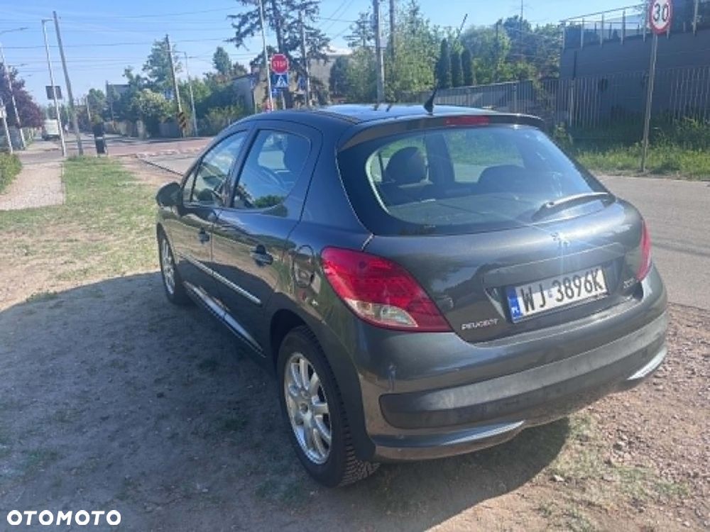 Peugeot 207 1.4 HDi Active - 11