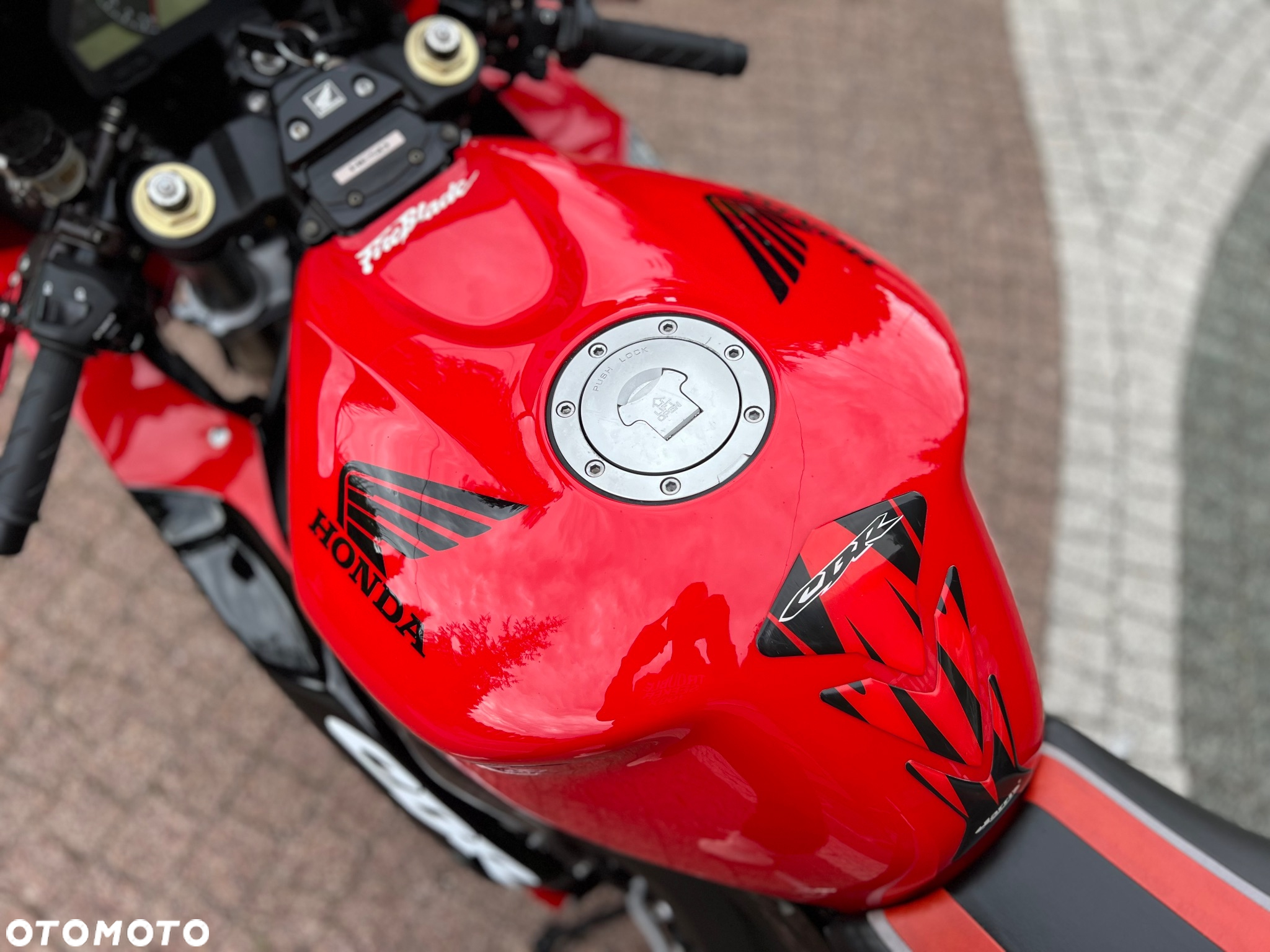 Honda CBR - 32