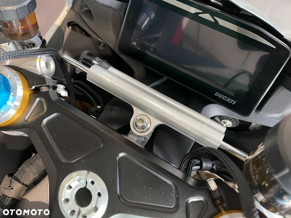 Ducati Panigale V4 - 11