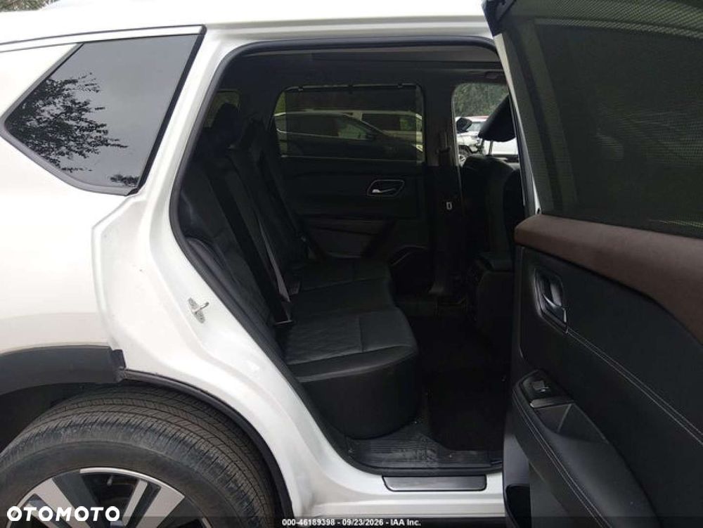 Nissan Rogue - 14