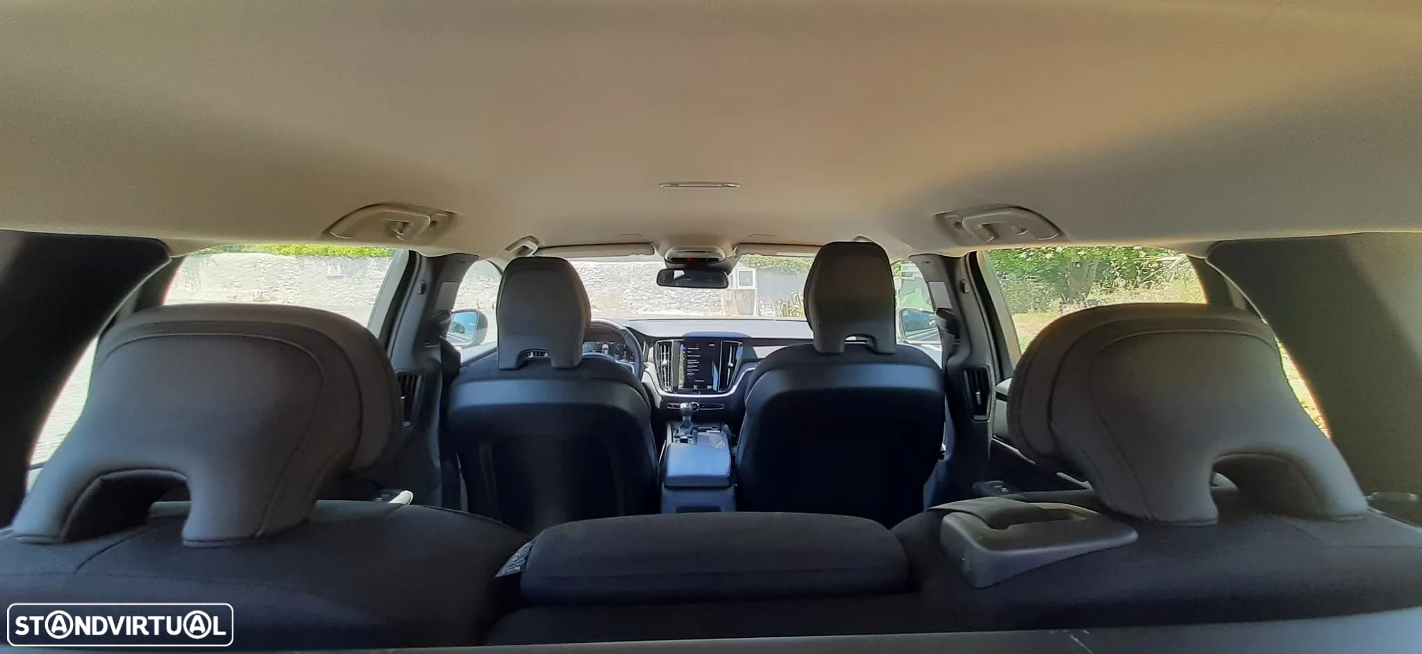 Volvo V60 2.0 D3 Momentum Geartronic - 22