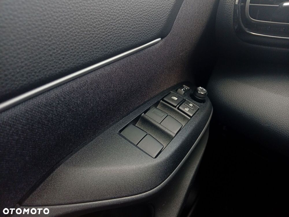 Toyota Yaris Cross - 16