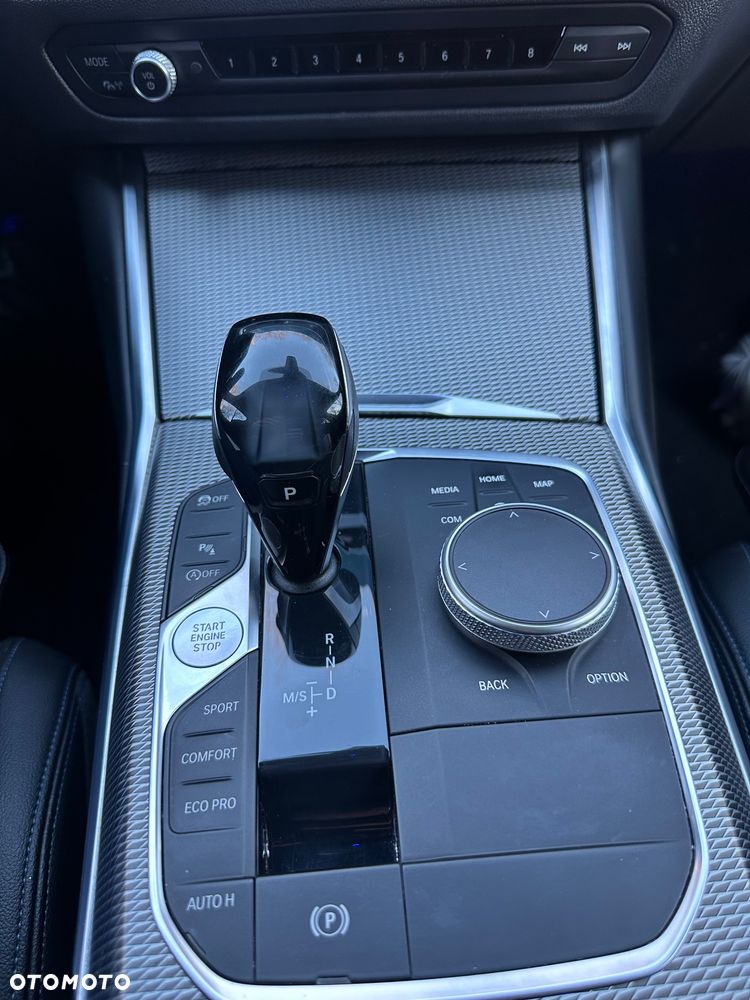BMW Seria 3 320d xDrive M Sport Shadow sport - 25
