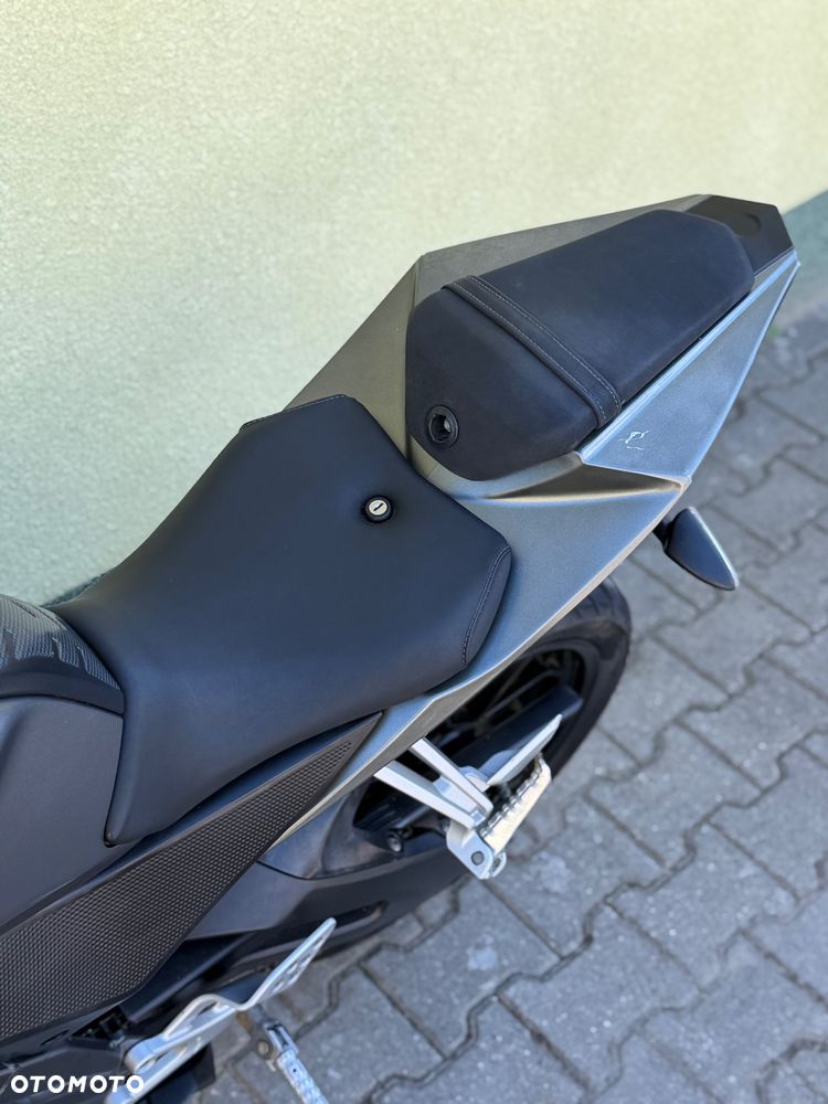 Yamaha YZF - 31