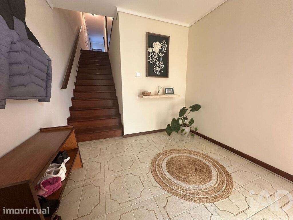 Casa / Villa T4 em Oiã de 181,00 m2 - Grande imagem: 5/27