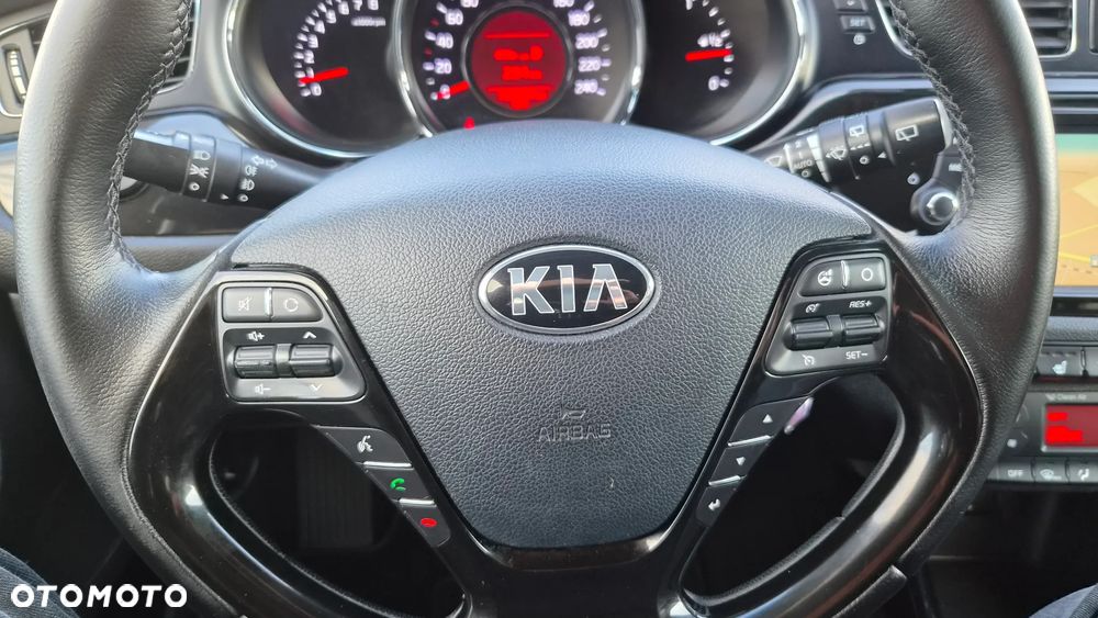 Kia Ceed 1.6 GDI Platinum Edition - 21