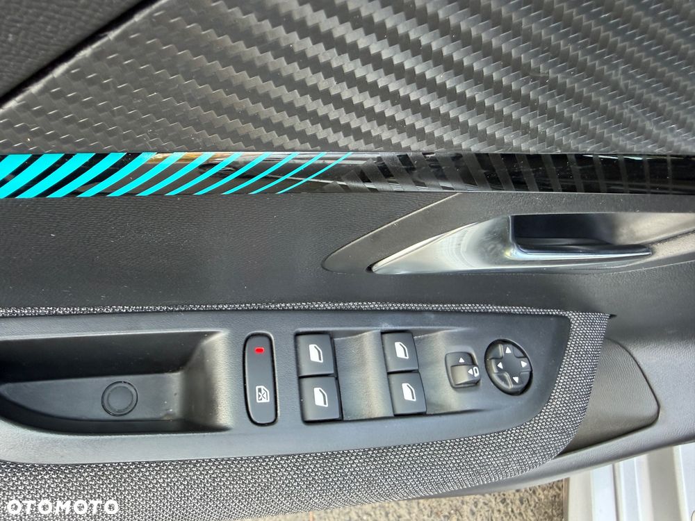 Peugeot 208 PureTech 100 Style - 26