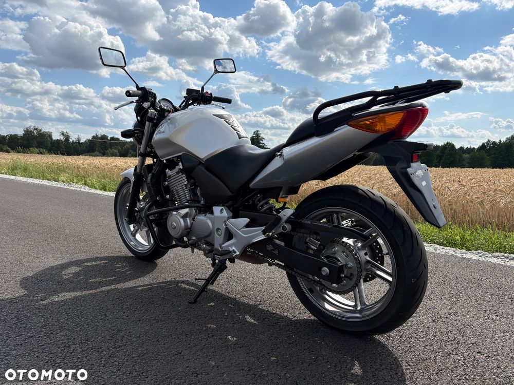Honda CBF - 4