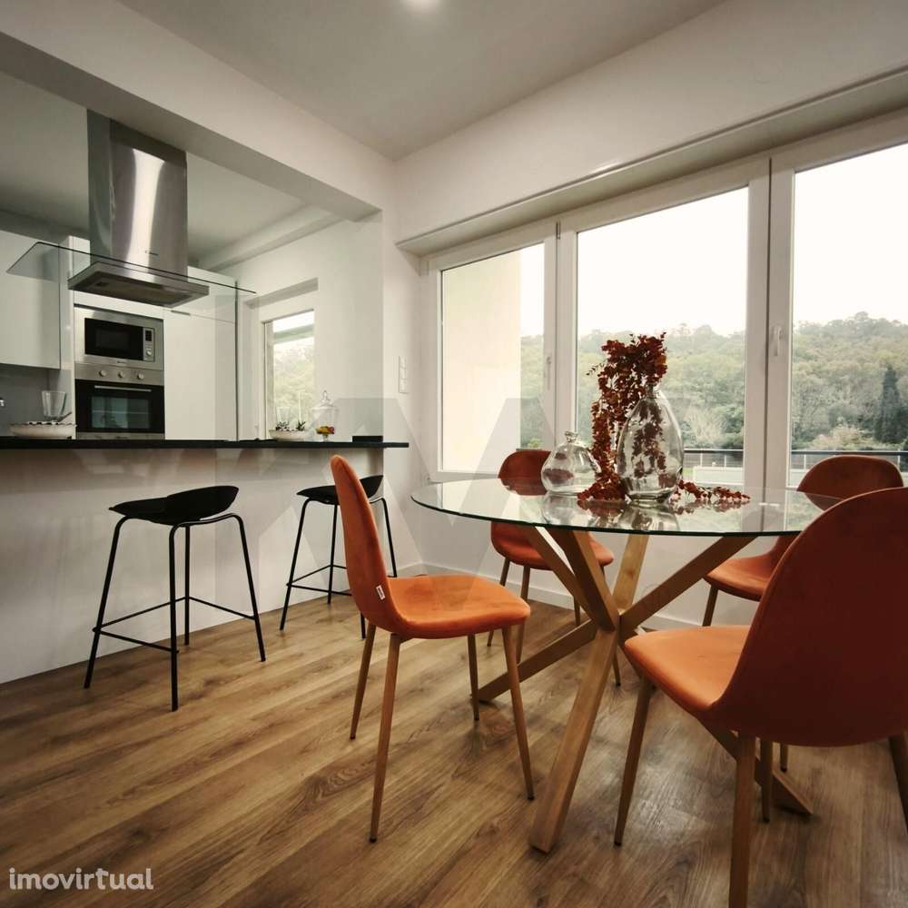 Apartamento T3 com Varanda em Benfica - Grande imagem: 3/29