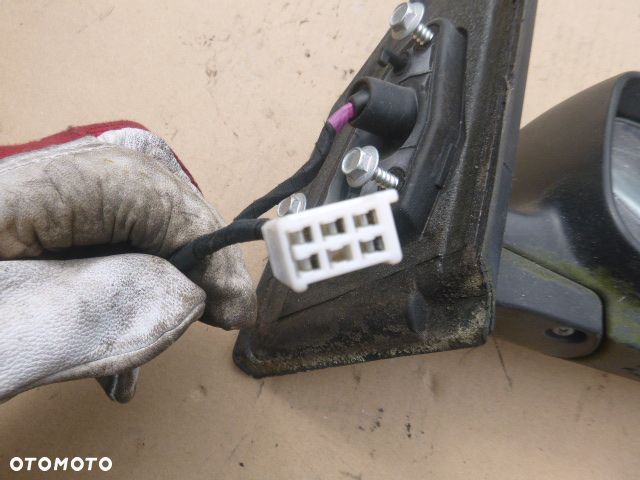 LUSTERKO PRAWE ELEKTRYCZNE TOYOTA COROLLA E12 01-07 5 PINÓW - 17