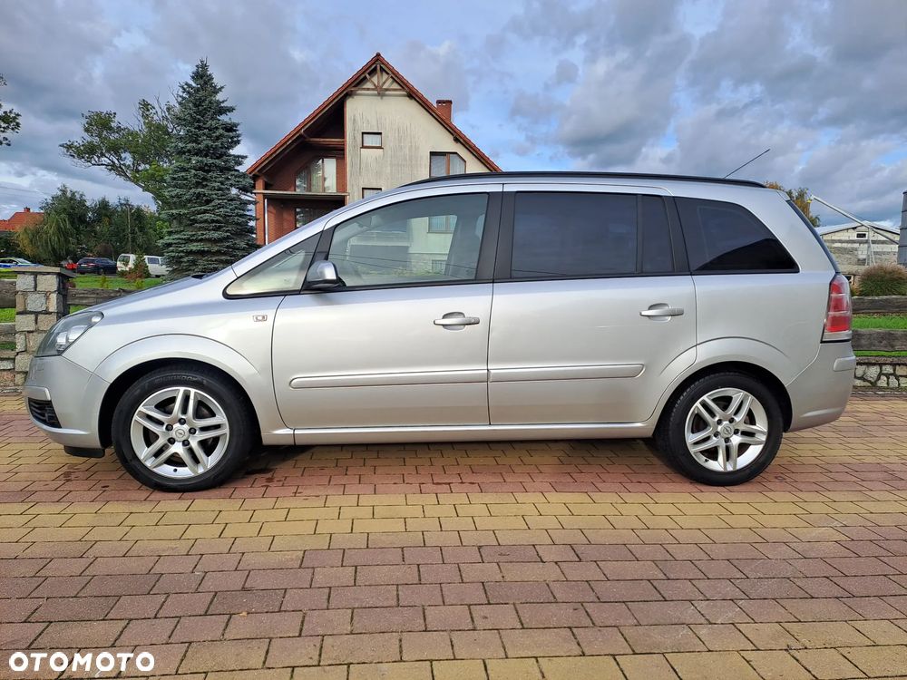 Opel Zafira 1.8 Cosmo - 9