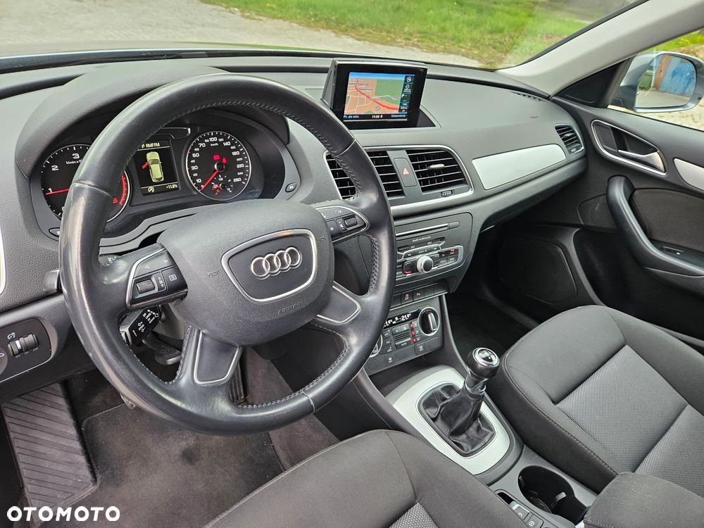 Audi Q3 2.0 TDI Design - 10