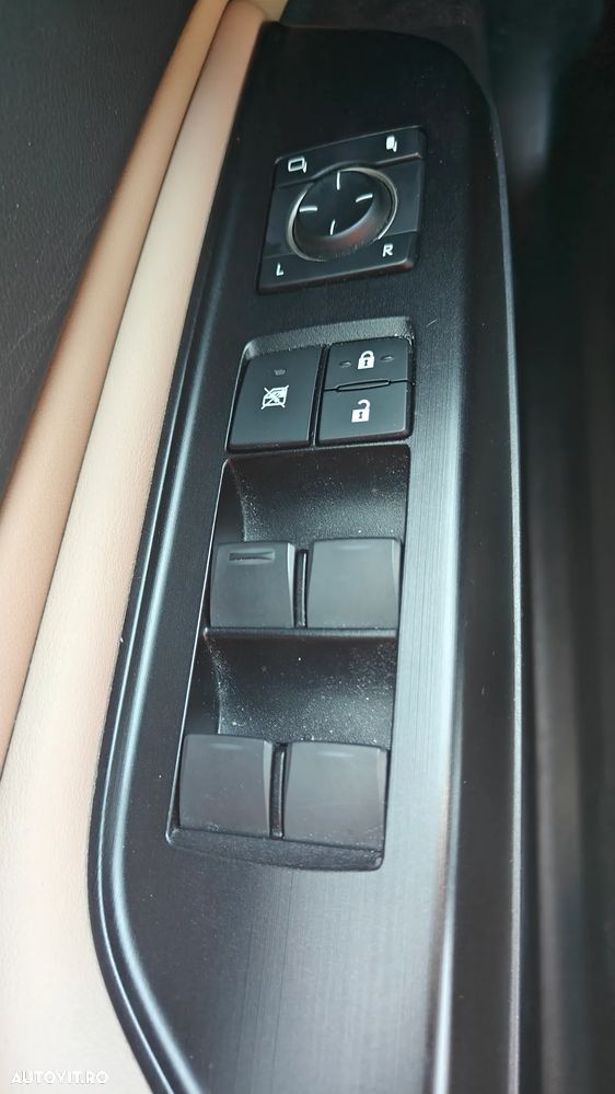 Lexus Seria ES 300h Executive Line - 25