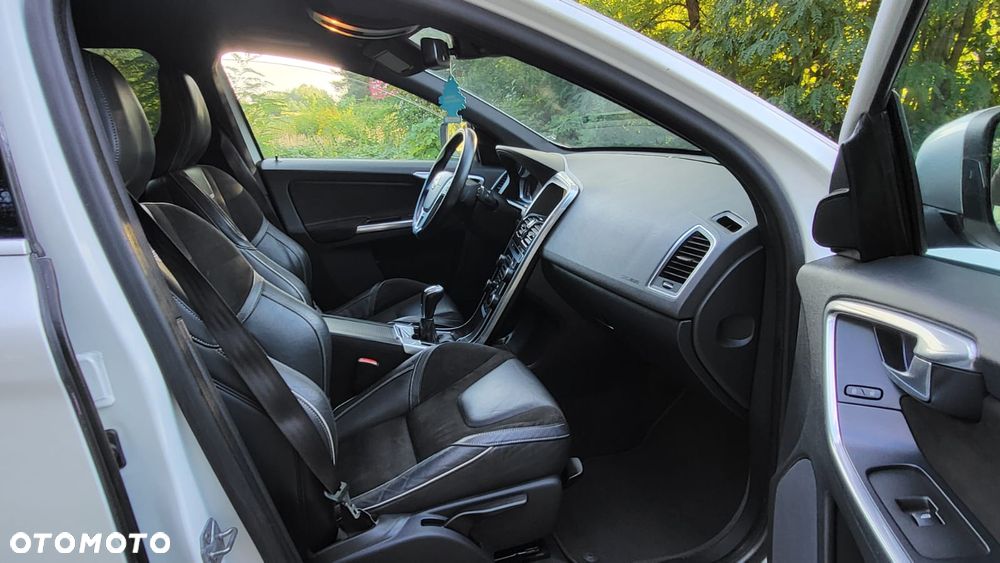 Volvo XC 60 D4 Drive-E R-Design Momentum - 36