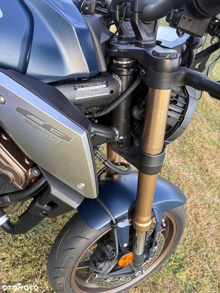 Honda CB - 11