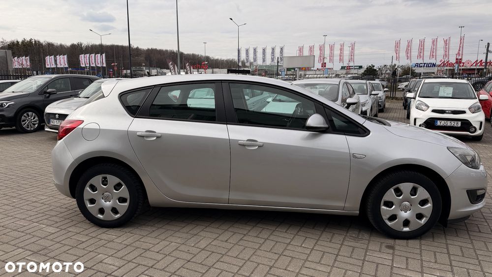 Opel Astra 1.4 T Cosmo - 30
