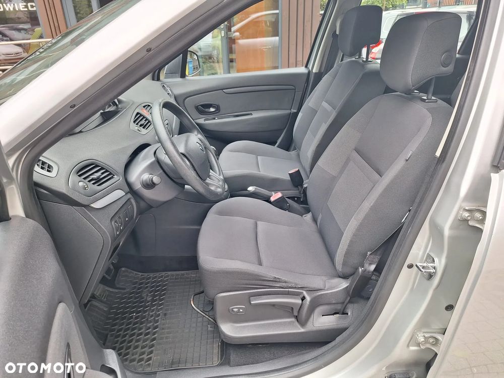 Renault Scenic 1.6 16V 110 TomTom Edition - 10