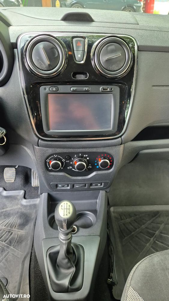 Dacia Lodgy 1.5 dCi 109 CP Stepway - 9