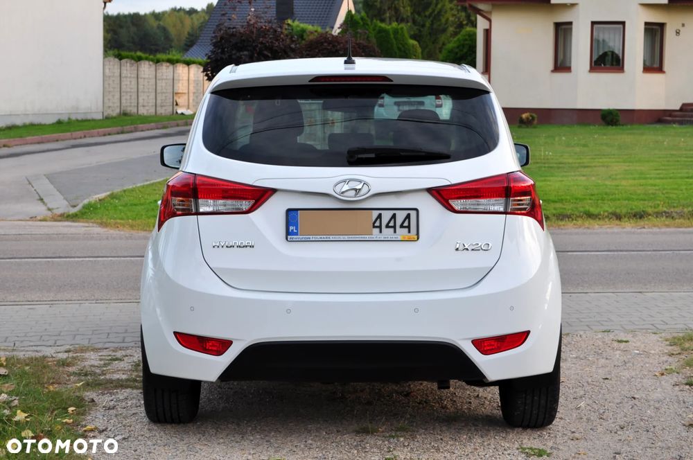 Hyundai ix20 1.6 Premium - 22