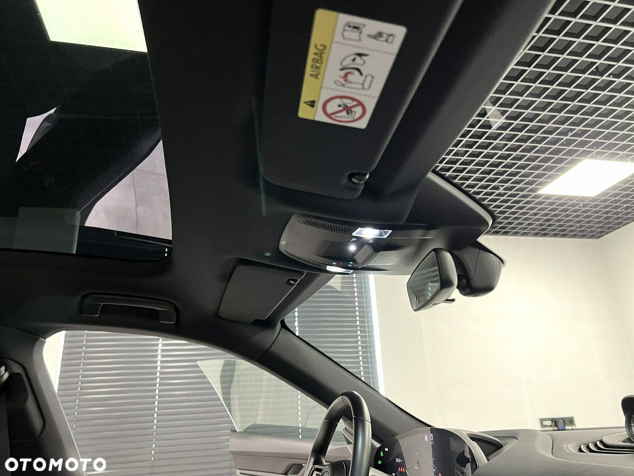 Porsche Taycan Sport Turismo Performance Plus - 24