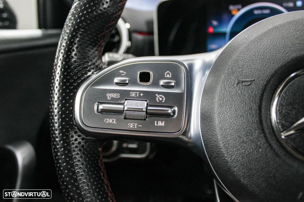 Mercedes-Benz A 160 AMG Line - 35