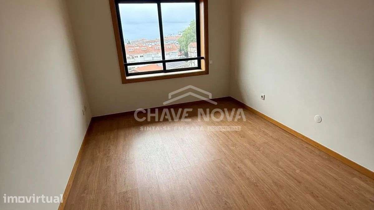 T2+1 c/ Lugar de Garagem e Arrumos em Mafamude (Santo Ovídio) - Grande imagem: 5/18
