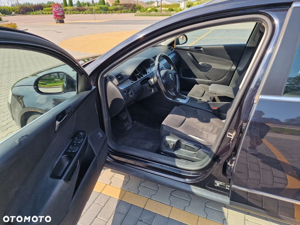 Volkswagen Passat Variant 2.0 TDI Comfortline DSG - 14