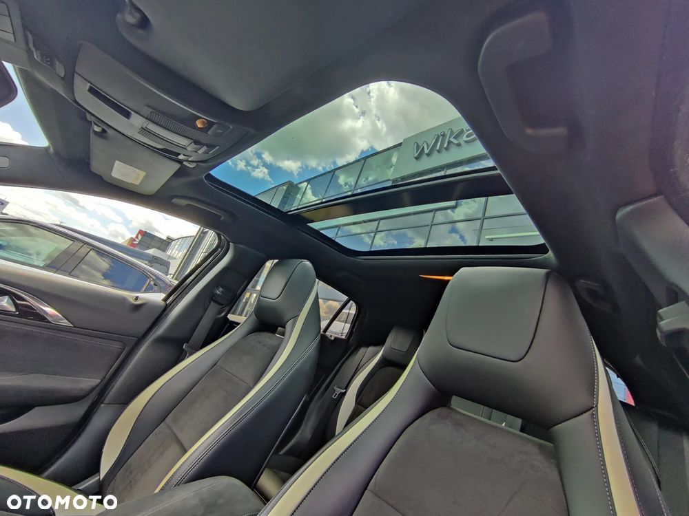 Infiniti Q30 2.2d Sport AWD 7DCT - 13