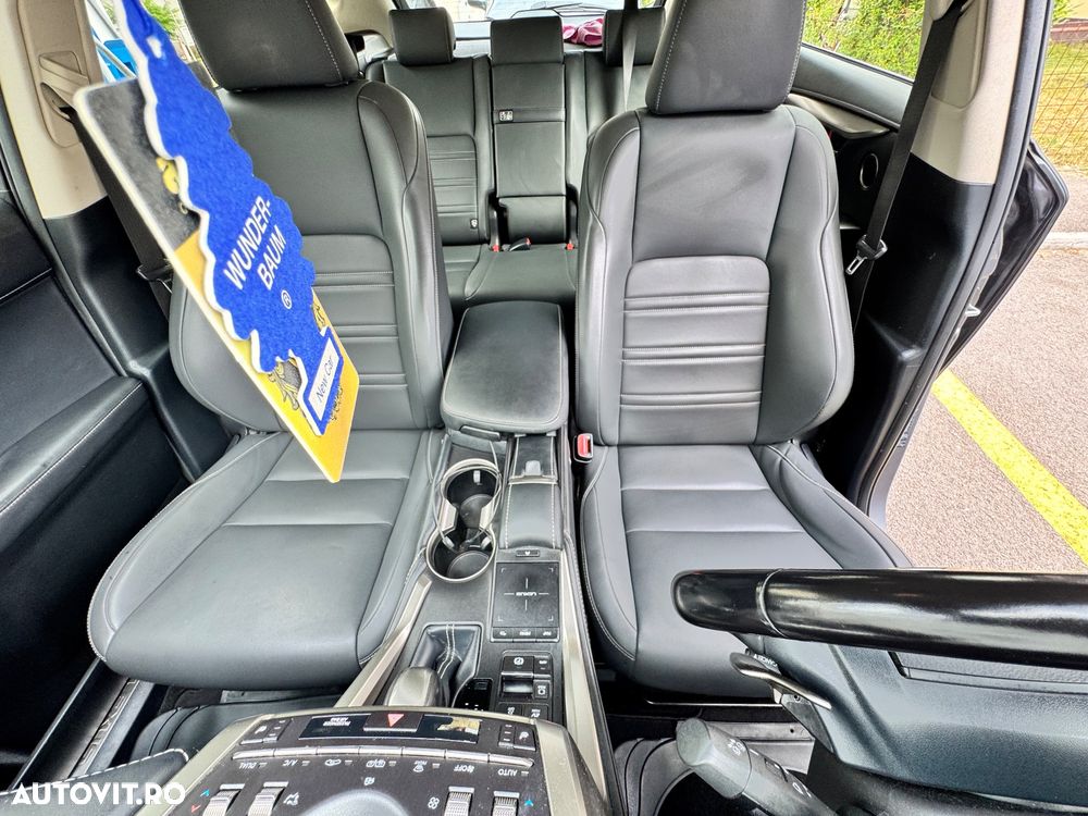 Lexus Seria NX - 17