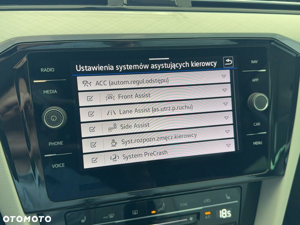 Volkswagen Passat Variant - 33
