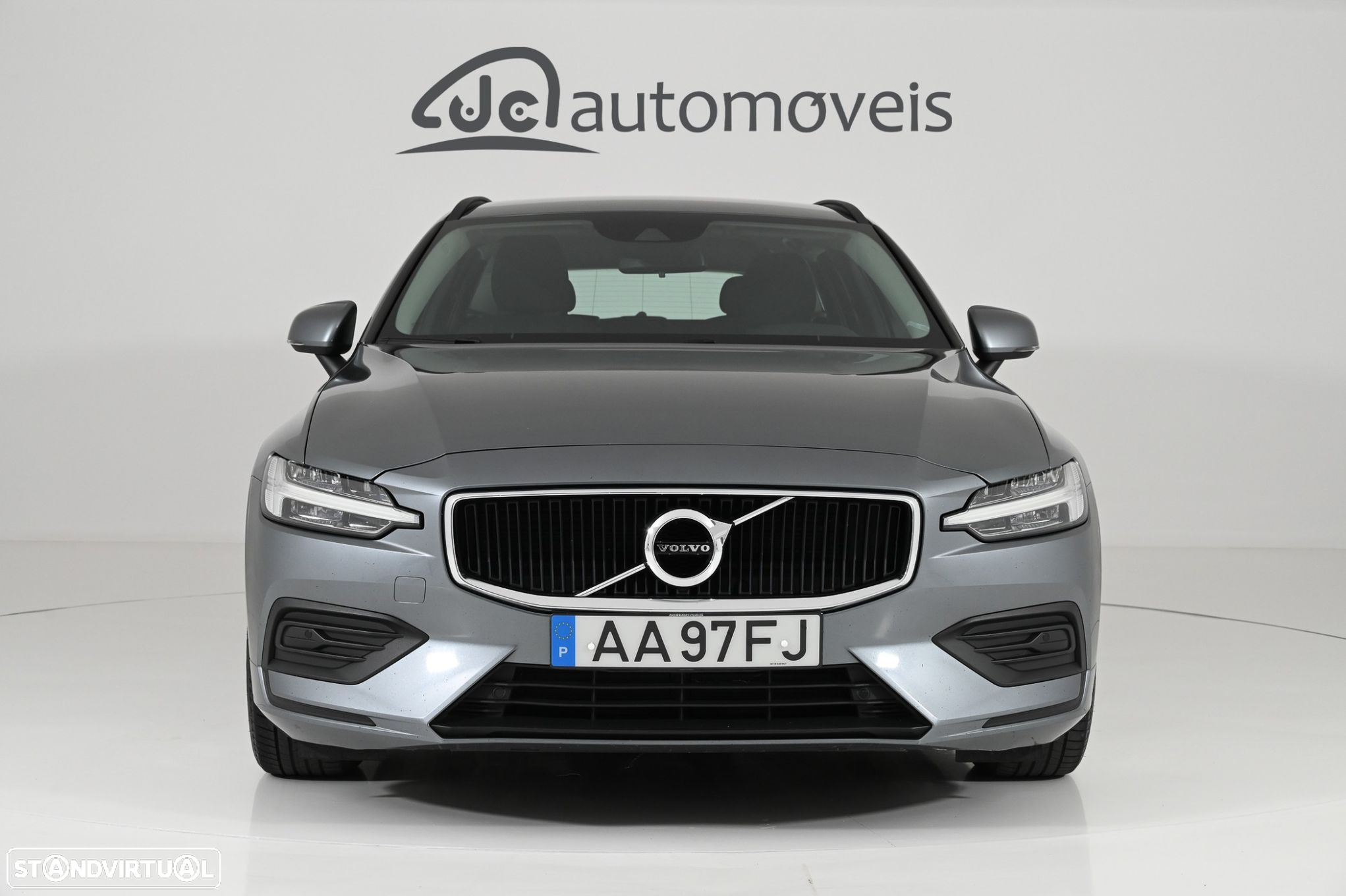 Volvo V60 2.0 D3 Momentum Geartronic - 5