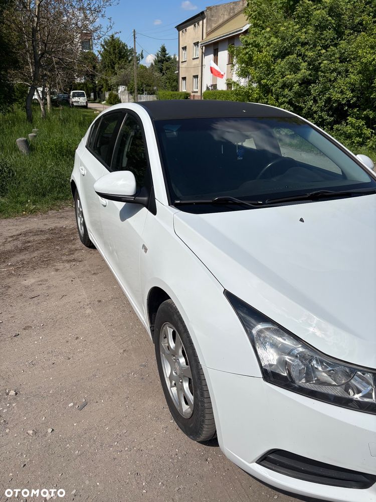 Chevrolet Cruze 1.7 D LT+ - 6